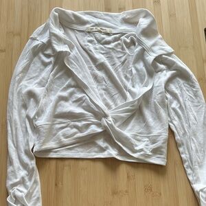 We the Free- Tie-Front Long Sleeve Crop Top - White